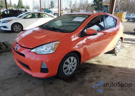 2012 Toyota Prius C Three z USA, uszkodzony, nr VIN JTDKDTB35C1028820